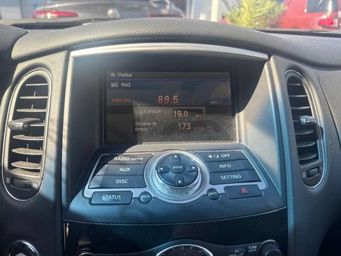 Used 2017 INFINITI QX50 2WD image 9