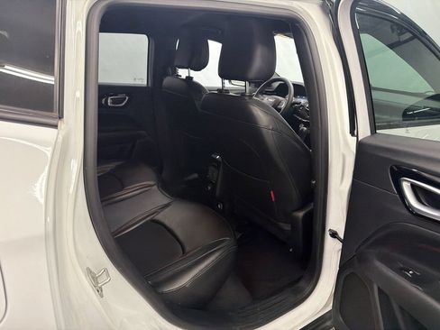 Used 2023 Jeep Compass Trailhawk AWD/4WD image 15
