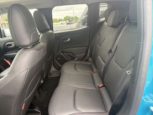 Used 2021 Jeep Renegade Trailhawk w/ Sun & Sound Group AWD/4WD image 10