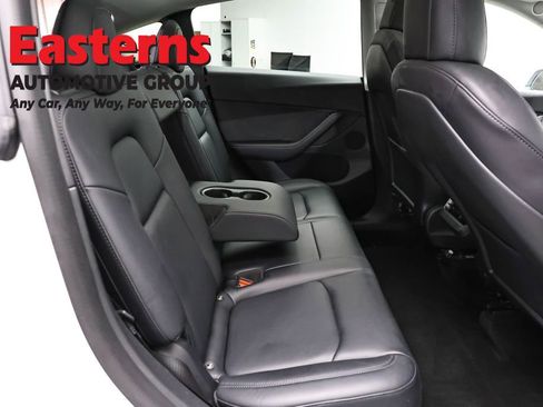 Used 2022 Tesla Model Y Long Range AWD/4WD image 17