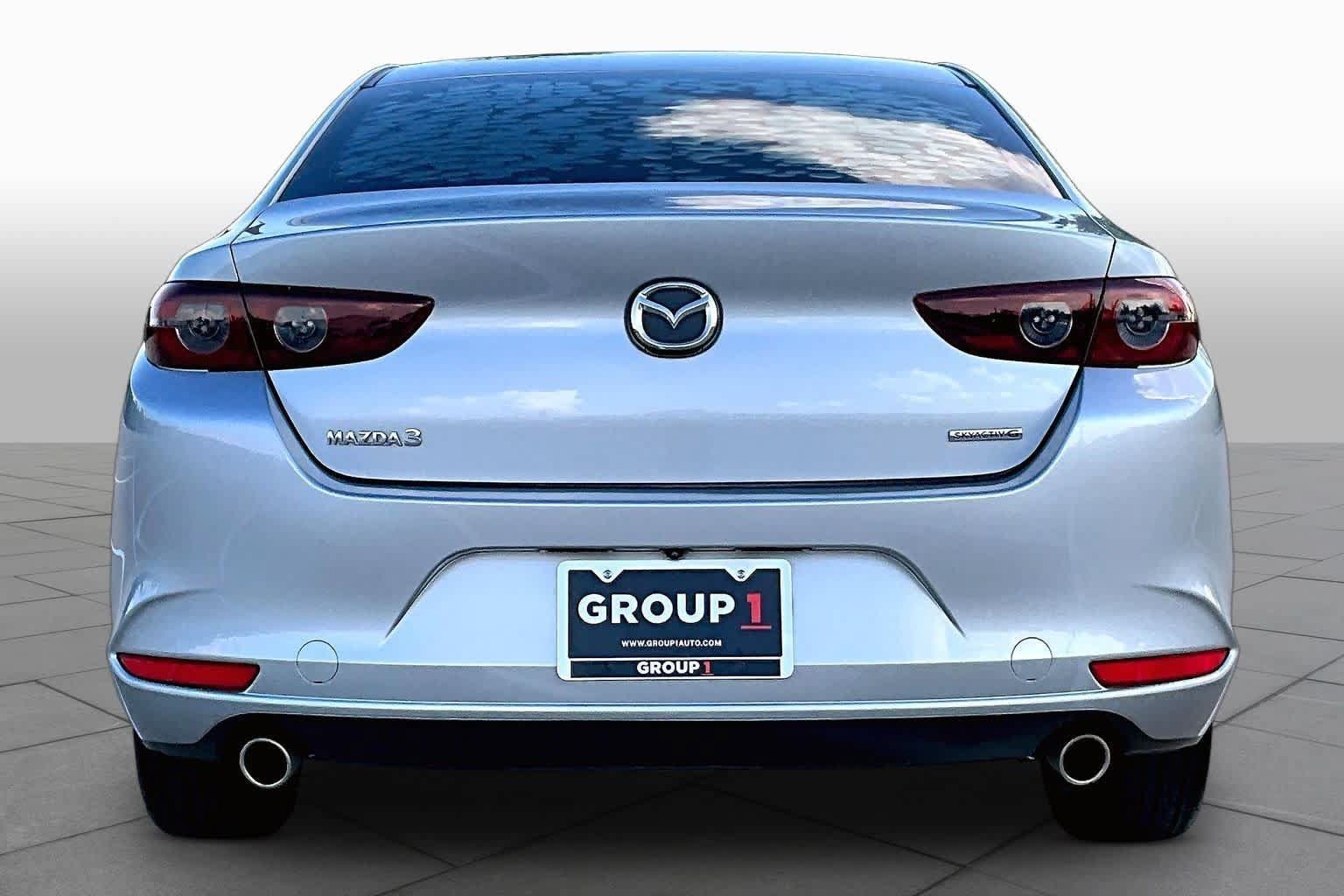 Used 2019 MAZDA MAZDA3 Sedan w/ Select Package FWD image 5