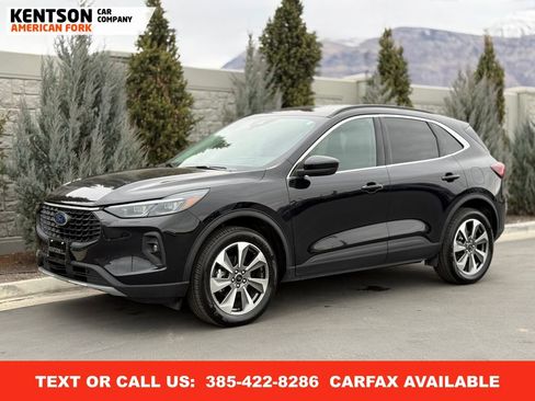 Used 2025 Ford Escape Platinum AWD/4WD image 1