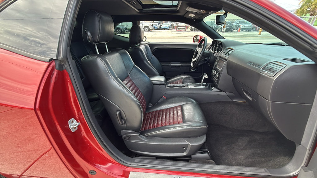 Used 2009 Dodge Challenger R/T RWD image 31