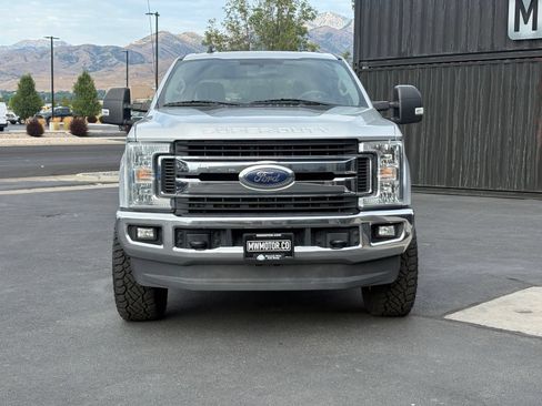 Used 2019 Ford F250 XLT w/ XLT Value Package AWD/4WD image 2