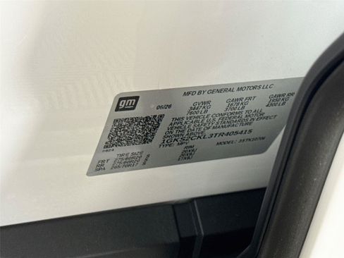 New 2026 GMC Yukon AT4 w/ AT4 Premium Package AWD/4WD image 28