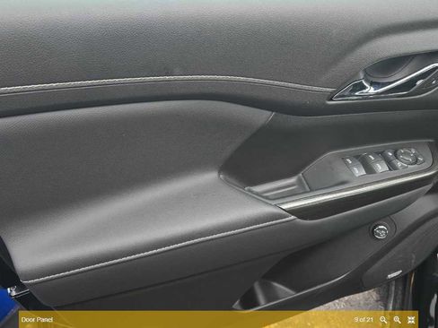 Used 2023 GMC Acadia SLT w/ Preferred Package image 26