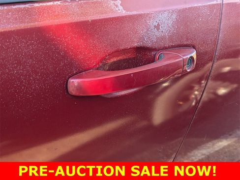 Used 2013 Dodge Avenger SE image 7