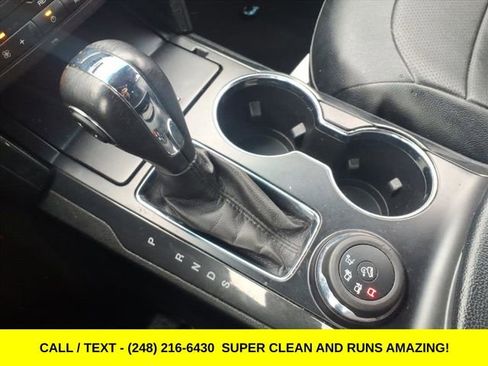 Used 2019 Ford Explorer XLT image 22