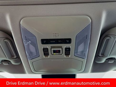 Used 2025 Toyota RAV4 XLE Premium image 18