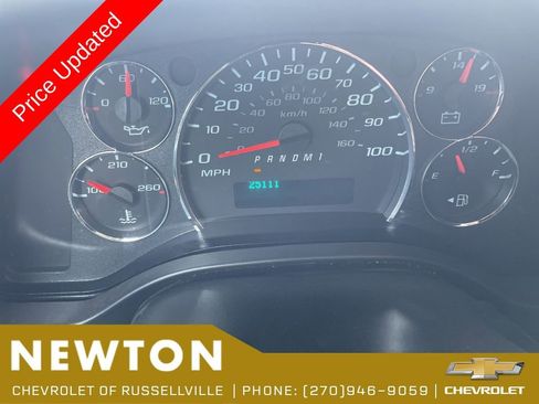Used 2024 Chevrolet Express 2500 w/ Driver Convenience Package RWD image 12
