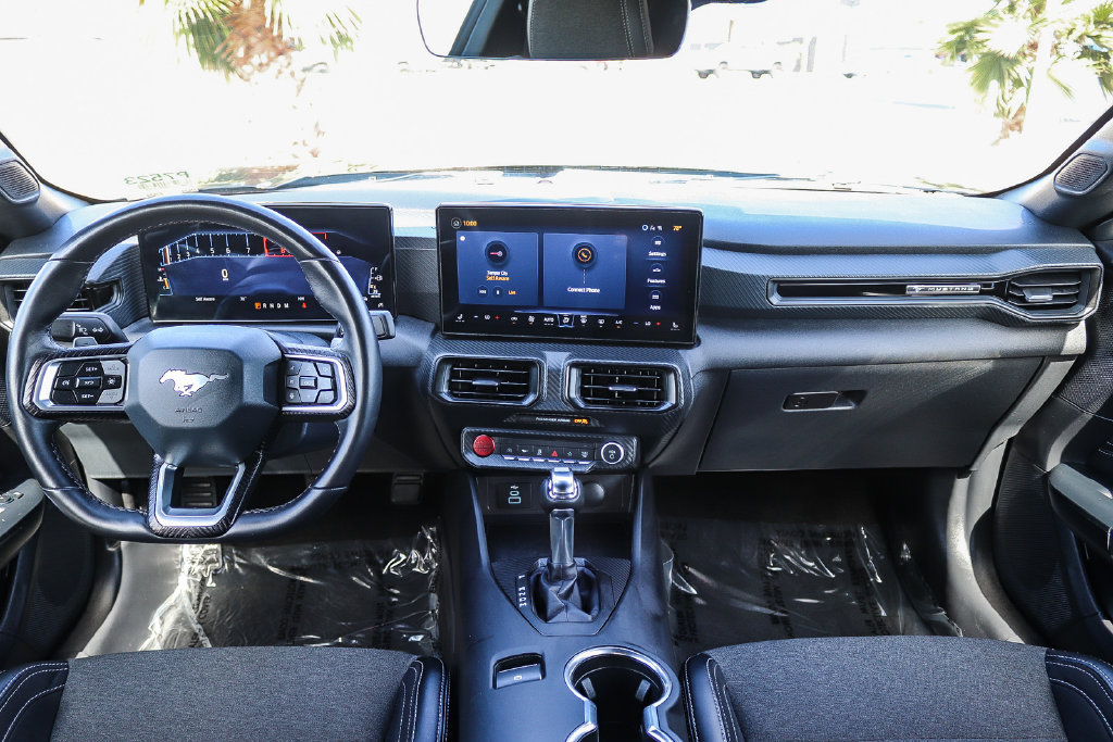 Used 2025 Ford Mustang GT RWD image 12