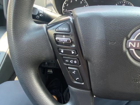 Used 2024 Nissan Frontier S AWD/4WD image 17