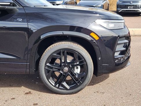 New 2026 Volkswagen Tiguan SE R-Line AWD/4WD image 29