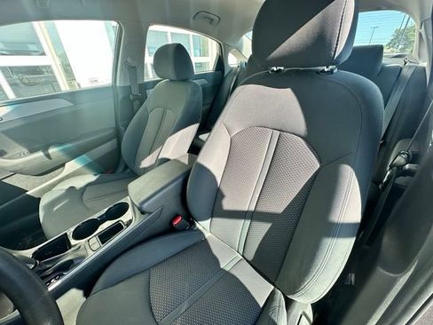 Used 2019 Hyundai Sonata SE FWD image 7