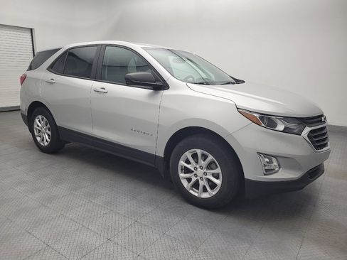 Used 2021 Chevrolet Equinox LS w/ LS Convenience Package AWD/4WD image 11
