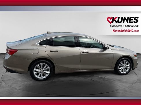 Used 2025 Chevrolet Malibu LT FWD image 12