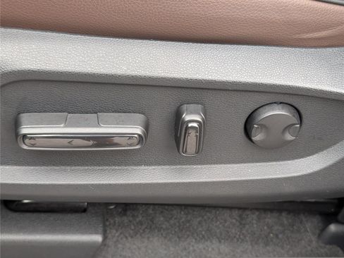 Used 2023 Honda Pilot Elite image 23