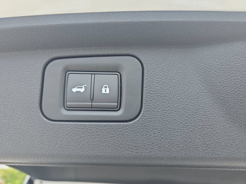 New 2026 Nissan Armada SL w/ Captain's Chari Seat Package AWD/4WD image 13