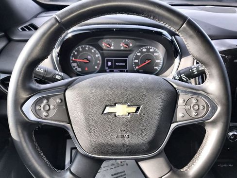 Used 2023 Chevrolet Traverse LT FWD image 14