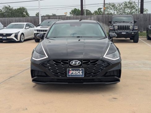 Used 2023 Hyundai Sonata SEL w/ Preferred Accessory Package FWD image 2