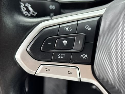 Used 2024 Volkswagen Jetta SE image 24