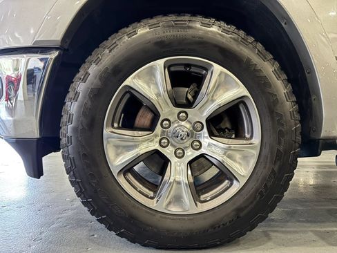 Used 2020 RAM 1500 Laramie AWD/4WD image 44