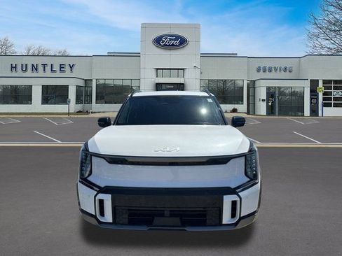 Used 2024 Kia EV9 GT-Line AWD/4WD image 3