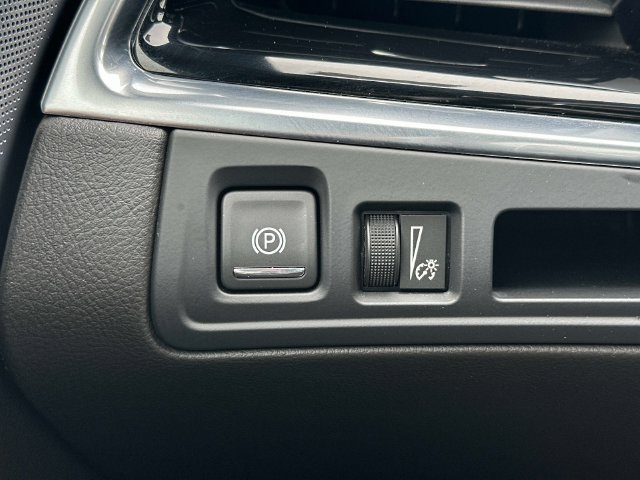 Used 2023 Cadillac XT6 Sport w/ LPO, Floor Liner Package AWD/4WD image 29