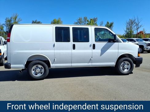 New 2025 Chevrolet Express 2500 w/ Communications Package image 28