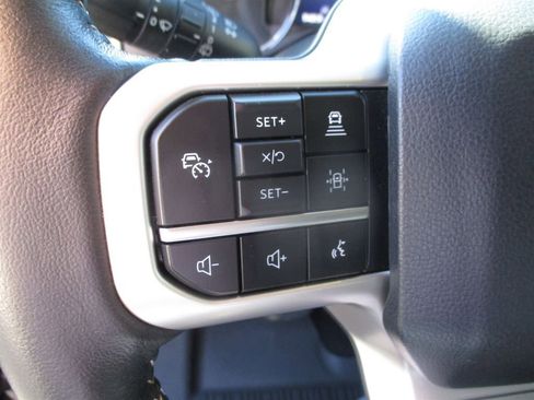 Used 2024 Ford Expedition Max XLT image 15