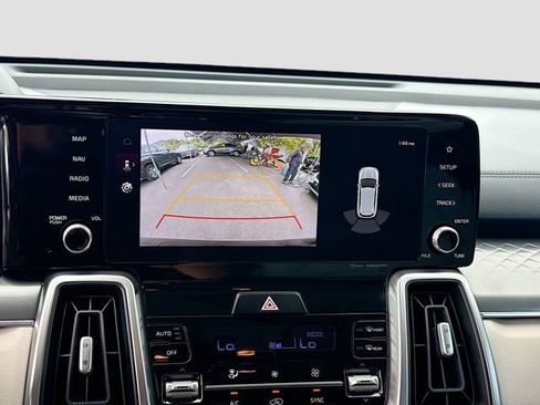 Used 2023 Kia Sorento S FWD image 13