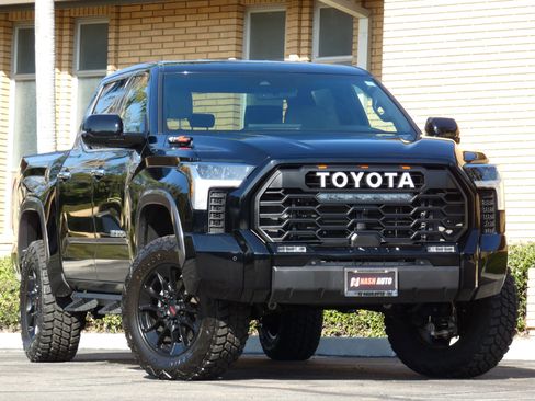 Used 2025 Toyota Tundra Limited image 3