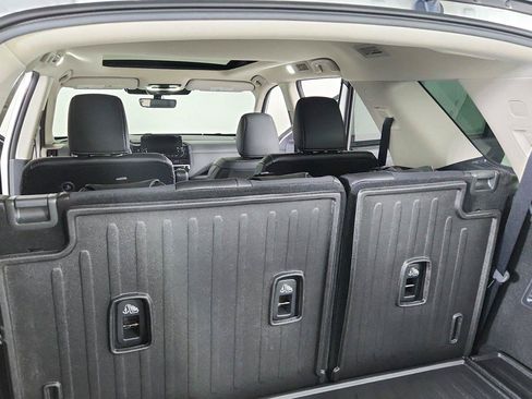 Used 2024 Nissan Pathfinder Platinum FWD image 26