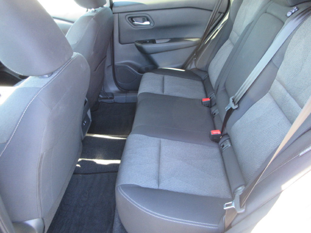 Used 2026 Nissan Rogue SV AWD/4WD image 14