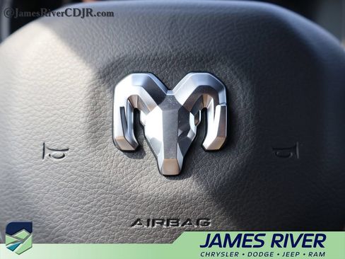 Used 2025 RAM 1500 Big Horn AWD/4WD image 26