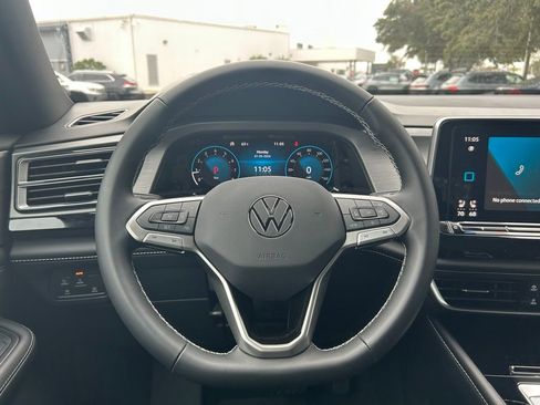 New 2026 Volkswagen Atlas SE image 19