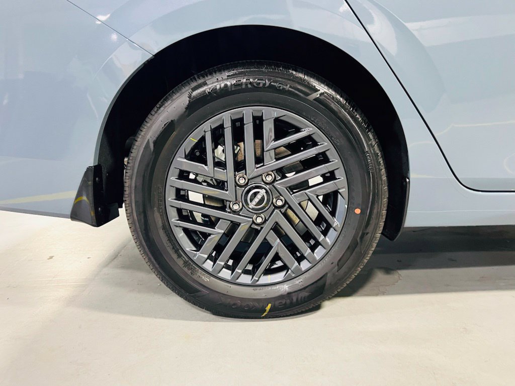 New 2027 Nissan Sentra SV FWD image 10