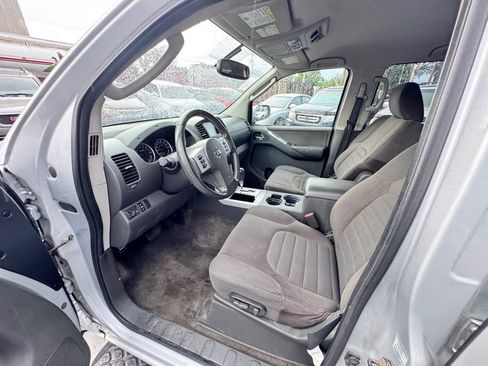 Used 2012 Nissan Pathfinder SV AWD/4WD image 11