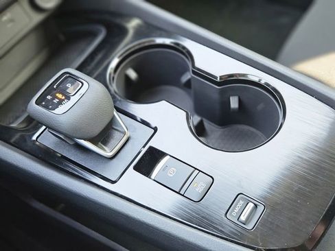 New 2026 Nissan Rogue S image 25