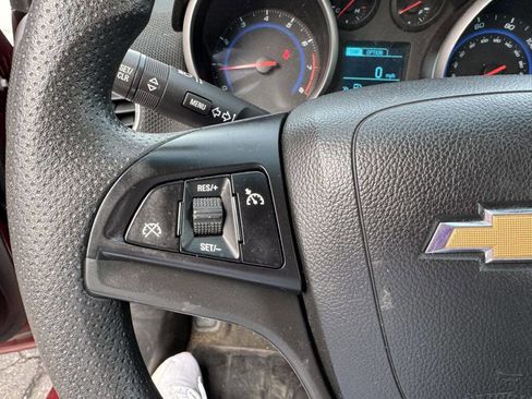 Used 2016 Chevrolet Cruze LT w/ Sun And Sound Package image 13