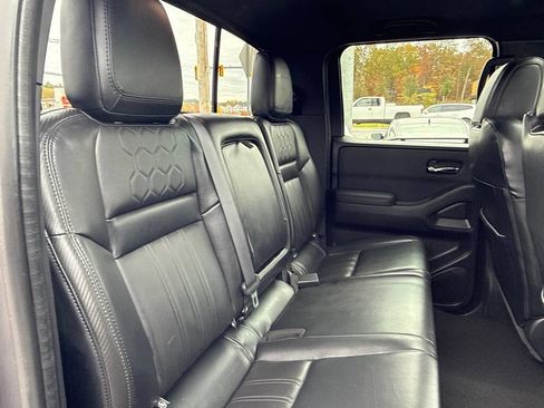 Used 2022 Nissan Frontier S image 15