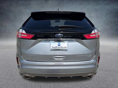 Used 2020 Ford Edge Titanium w/ Equipment Group 301A FWD image 4