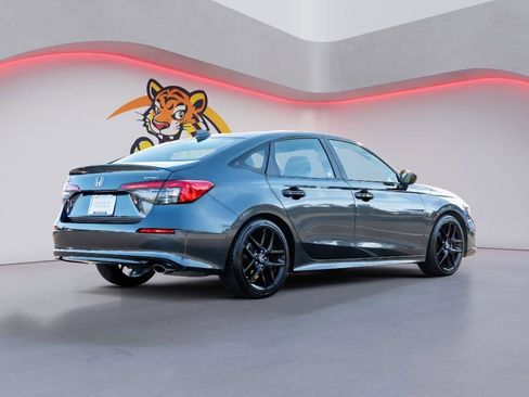 Used 2024 Honda Civic Sport image 5