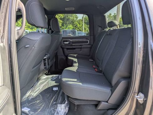 New 2026 RAM 3500 Big Horn AWD/4WD image 14