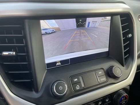 Used 2023 GMC Acadia SLE w/ Driver Convenience Package image 21