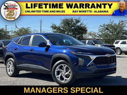 Used 2024 Chevrolet Trax LS w/ LS Convenience Package image 1