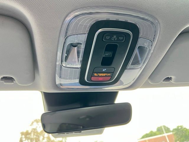 Used 2024 Hyundai Kona Limited AWD/4WD image 19