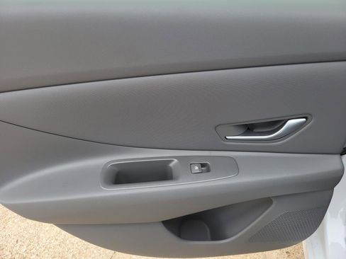 New 2026 Hyundai Elantra Sport FWD image 8