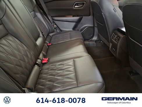 Used 2024 Nissan Rogue Platinum AWD/4WD image 24
