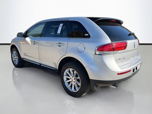 Used 2014 Lincoln MKX Base w/ Equipment Group 101A image 5